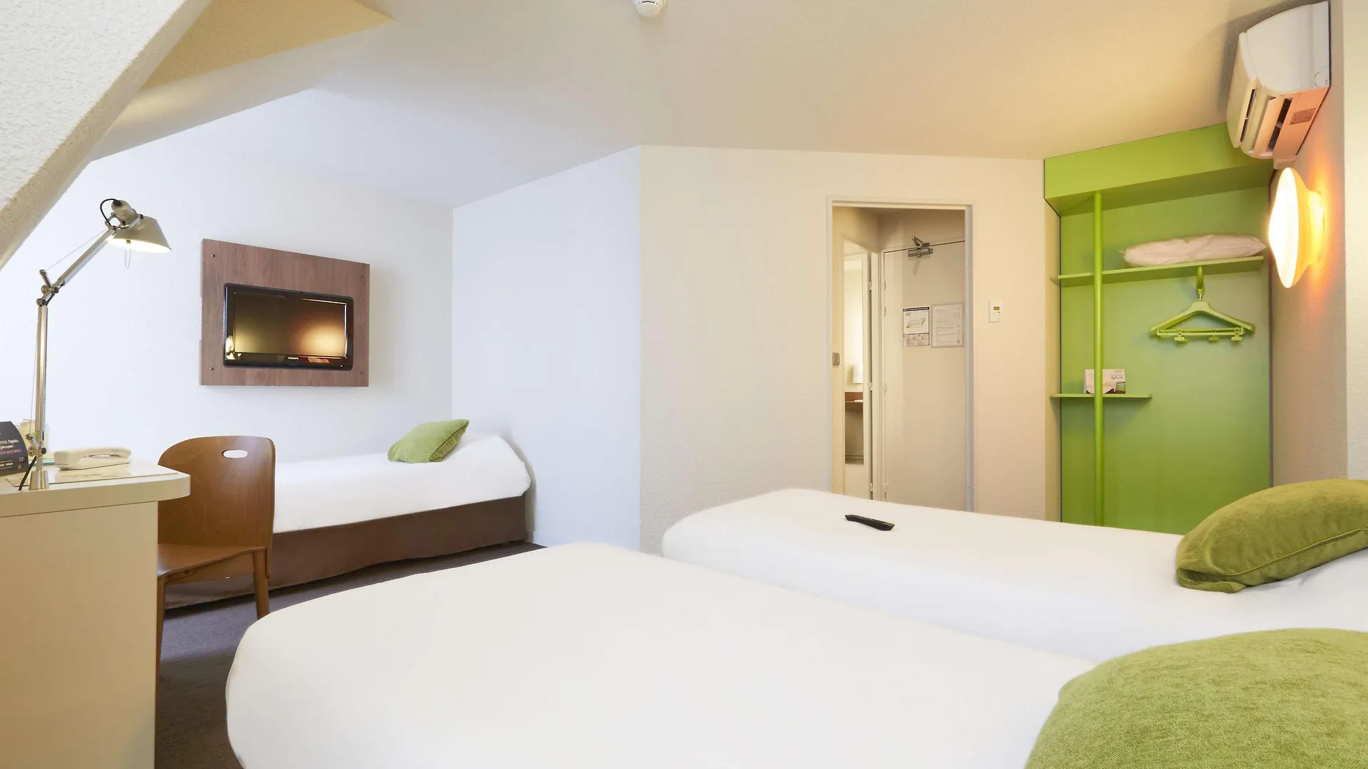 Campanile Lyon Centre - Berges Du Rhone Hotel