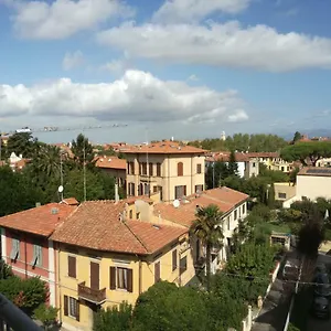 Treehouse , Pisa Italien